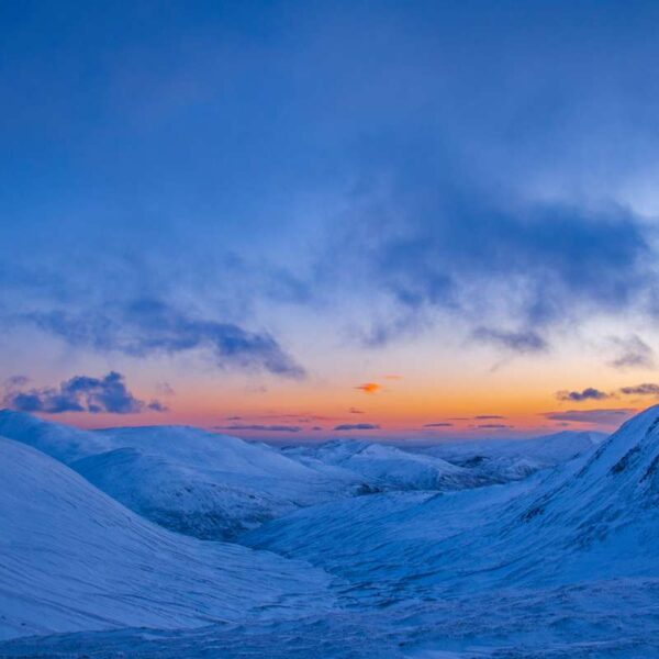 Winter day in Cairnwell